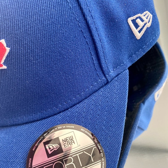 NEW Toronto Blue Jays Hat Adjustable Baseball Hat Authentic Blue Jays Unisex Hat - Picture 3 of 5